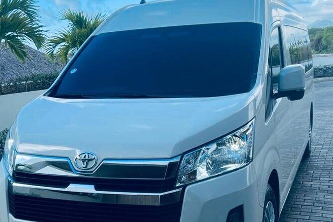 Punta Cana Airport Shuttle to Bávaro and Punta Cana Hotels - Who Should Consider This Service?