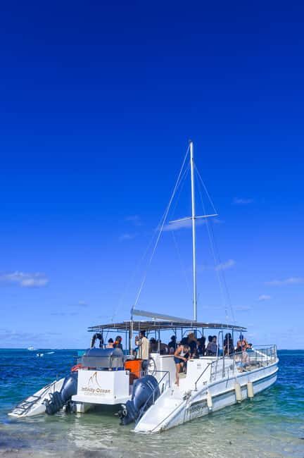 Punta Cana Bavaro: Private catamaran boat with snorkeling, open bar, and sailing - Good To Know
