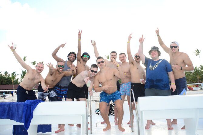 Punta Cana Catamaran Private Tour with BBQ and Natural Pool - FAQ