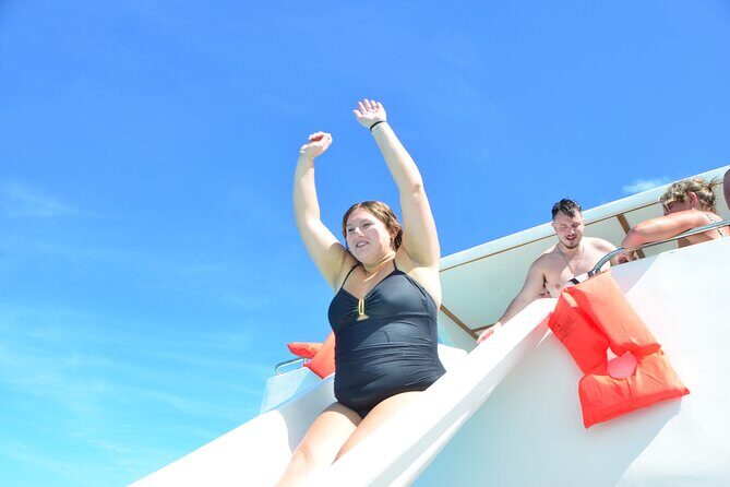 Punta cana Private cruise with slide and unlimited drinks - Bonus Tips
