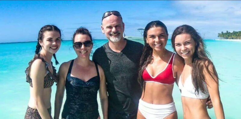 Punta Cana: Saona Island VIP Catamaran Tour with Lunch - Who Should Consider This Tour?