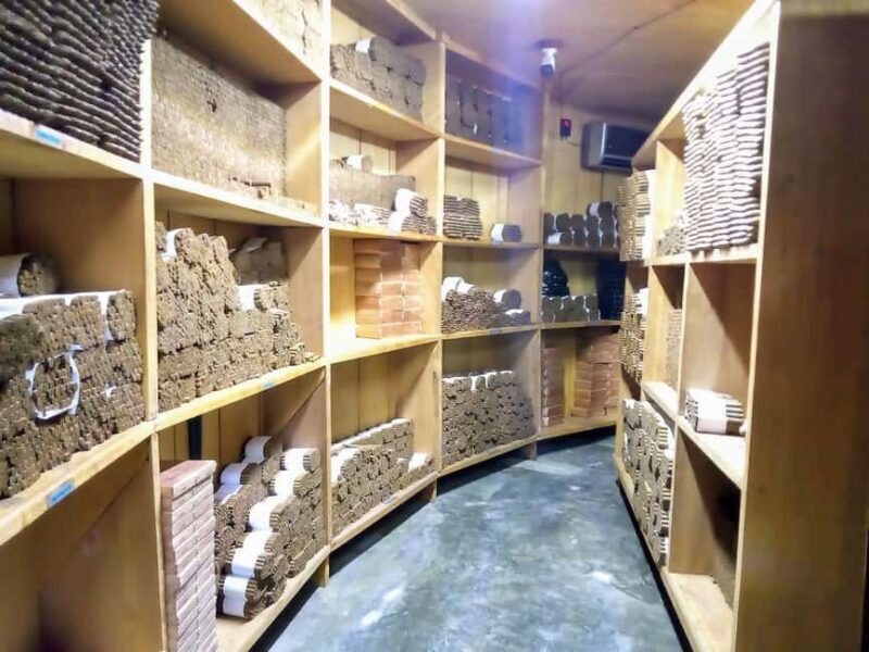 Punta Cana: Shopping Tour In Don Lucas Cigar Factory - The Overall Experience: Pros and Cons