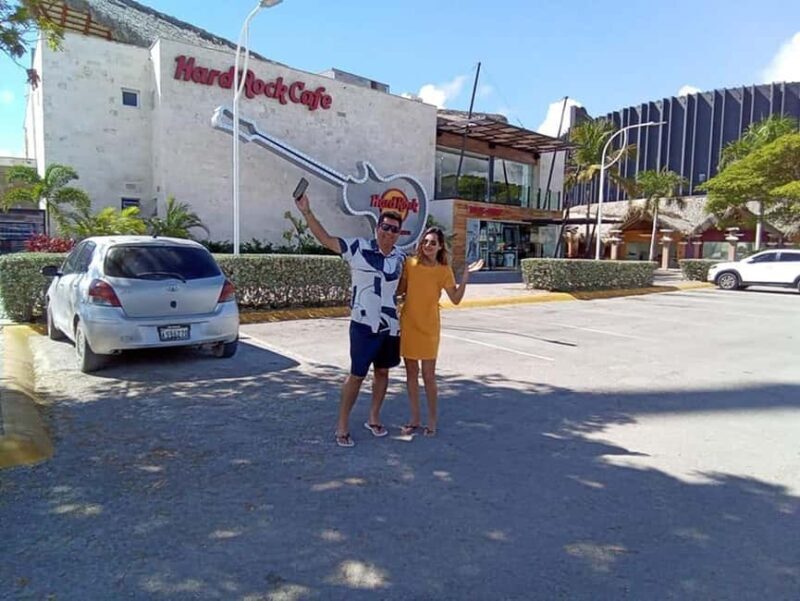 Punta Cana: Shopping Tour with Tastings and Hotel Pickup - Tasting Local Flavors