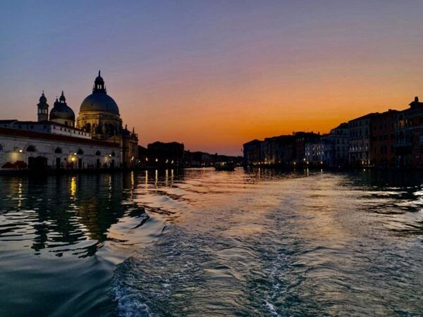 Punta Sabbioni - Venice at Sunset: Boat Tour With Aperitif - Restrictions to Consider