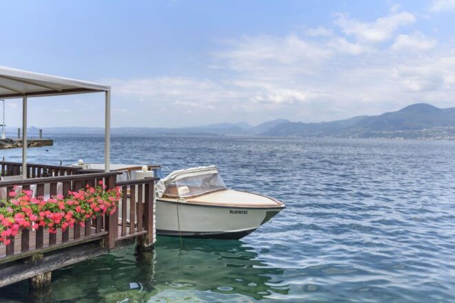 Punta San Vigilio Typical Venetian Speedboat Trip - Tour Description