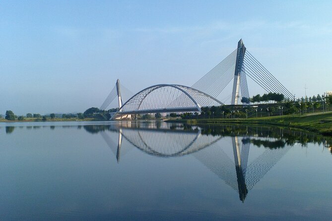 Putrajaya City Tour From Kuala Lumpur Including Sightseeing Cruise - Good To Know