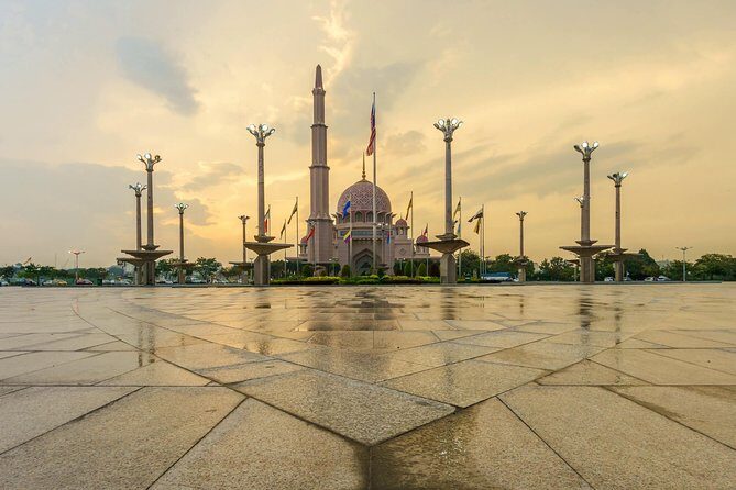 Putrajaya City Tour from Kuala Lumpur with Sight Seeing Cruise - Who Should Book This Tour?