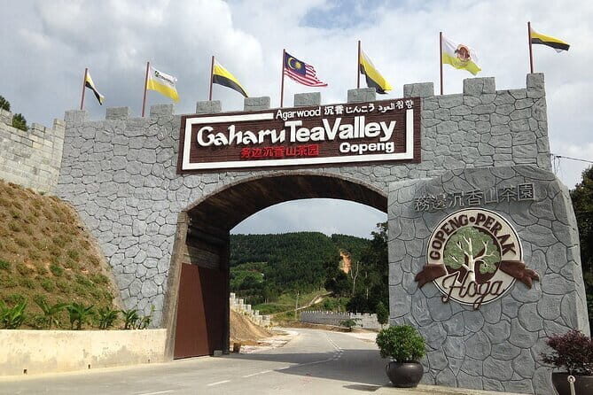 Putrajaya Open Air Tour from Kuala Lumpur with Sight SeeingCruise - Who Should Consider This Tour?