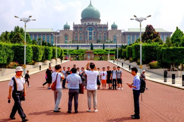 Putrajaya Visit and Lake Cruise: Tour From Kuala Lumpur - The Sum Up