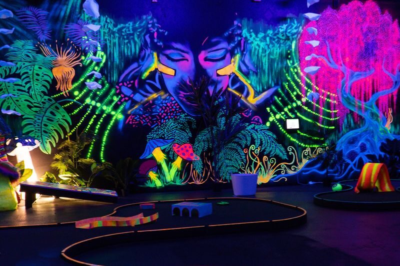 PuttnGlow - Glow in the Dark Mini Golf Queenstown - A few tips before you head in