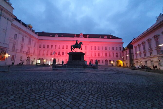 Puzzle Tour: Mythical Hofburg - Accessibility and Expectations
