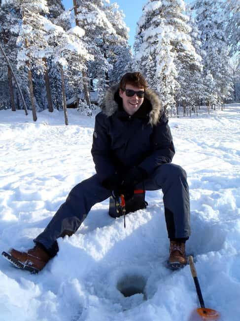 Pyhä: Ice Fishing Experience at Frozen Lake - Practical Tips for Participants