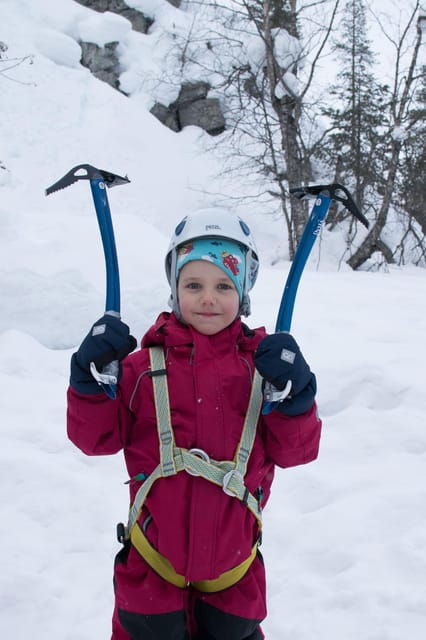 Pyhätunturi: Kid's Ice Climbing Adventure in Finnish Lapland - An In-Depth Look at the Kids Ice Climbing Experience