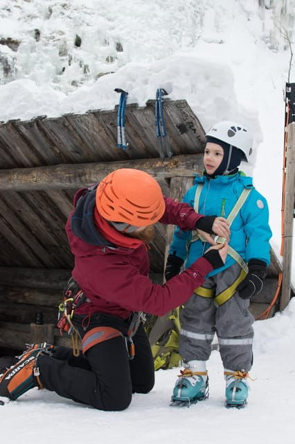Pyhätunturi: Kids Ice Climbing Adventure in Finnish Lapland - Ideal Age and Experience Level