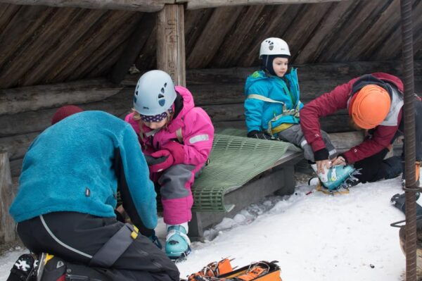 Pyhätunturi: Kids Ice Climbing Adventure in Finnish Lapland - Highlights of the Experience