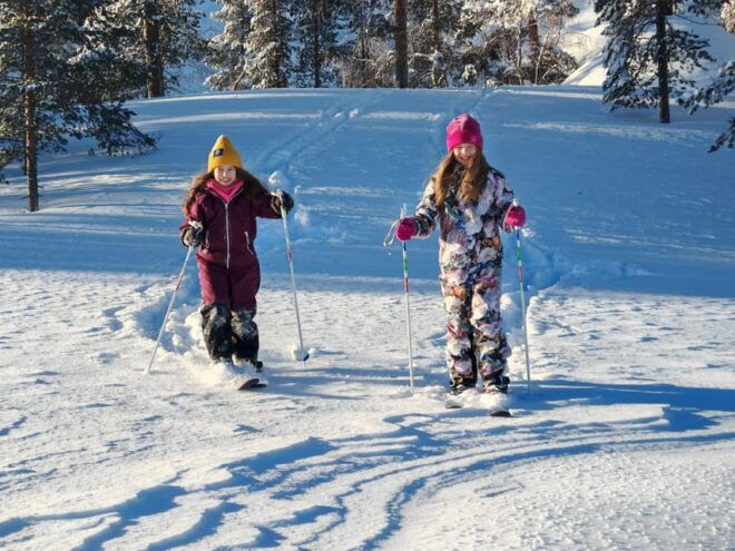 Pyhätunturi: Try Wilderness Skiing in Finnish Lapland - Equipment and Inclusions
