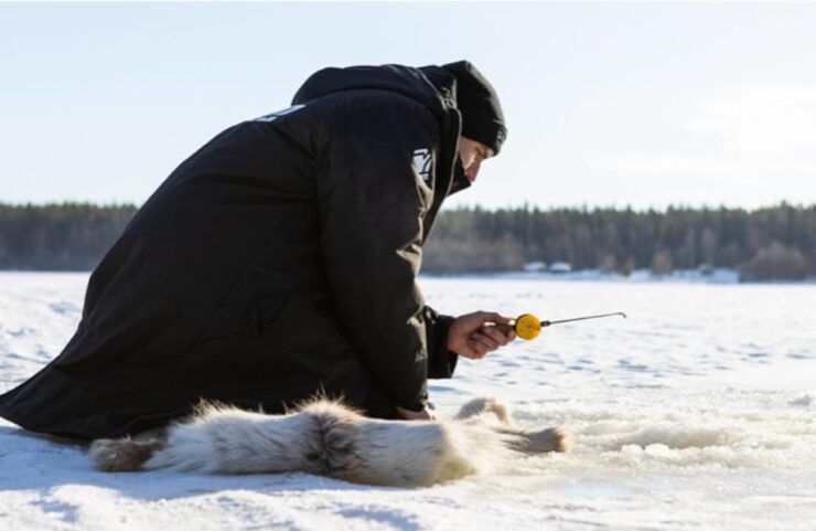 Pyhätunturi: Winter Fishing With Local Fisherman - Duration and Pricing Details