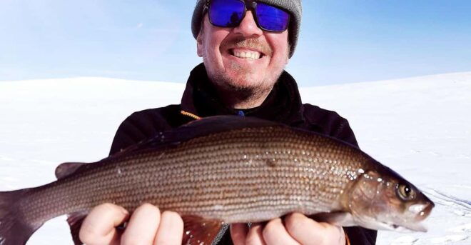Pyhätunturi: Winter Fishing With Local Fisherman - Local Fishing Techniques