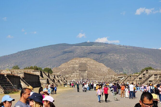 Pyramids and Basilica of Guadalupe Tour with Round Transport - Review Highlights from Past Travelers
