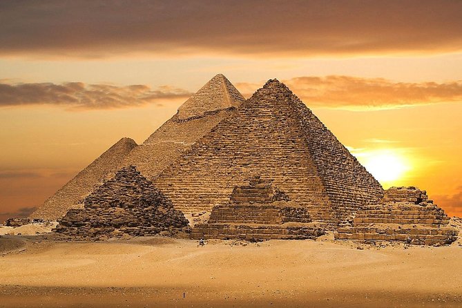 Pyramids of Giza and the Sphinx and Memphis and Saqqara Tour - Meeting Point Details
