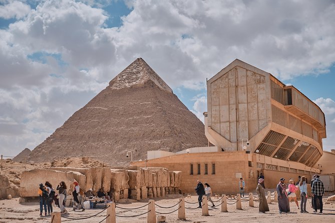 Pyramids of Giza &Sphinx – Museum – Coptic Cairo Tour - Itinerary Highlights