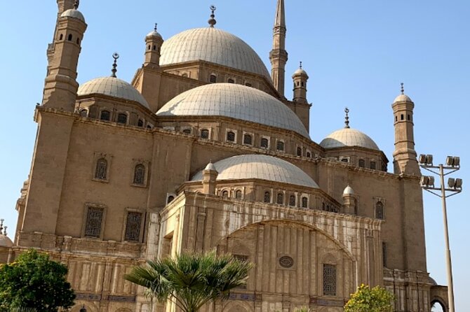 Pyramids Of Giza, The Museum Egyptian Antiques And Cairo Citadel Tour - Logistics and Accessibility