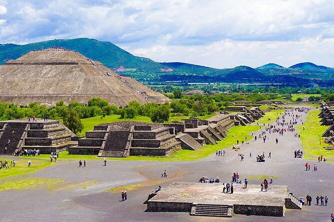 Pyramids of Teotihuacán and Basilica of Guadalupe - Tour Details