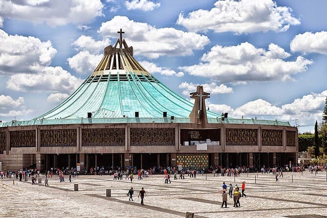 Pyramids of Teotihuacán and Basilica of Guadalupe - Traveler Reviews