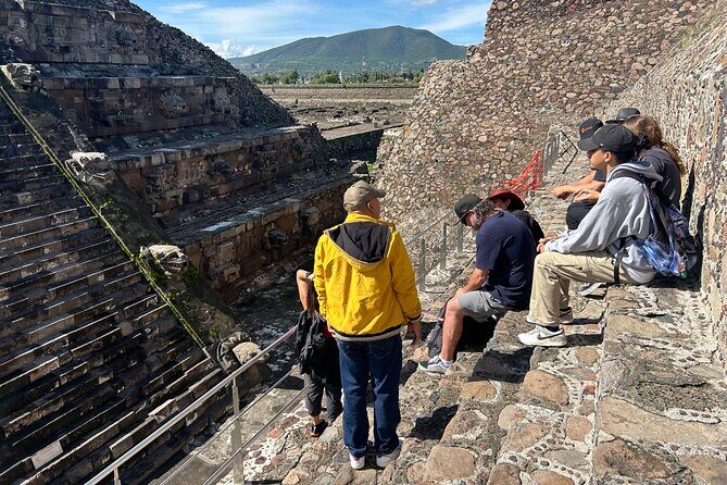Pyramids of Teotihuacan with gastronomic and cultural experience. - FAQs