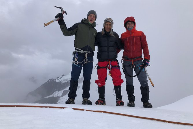 Qampa Climbing 2 Days in Ausangate - Two Days of Thrilling Climbing Routes