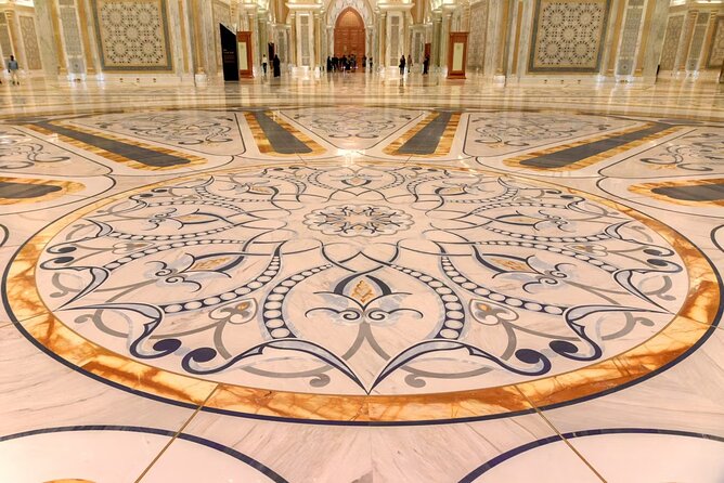 Qasr Al Watan Abu Dhabi - Near Public Transportation Options