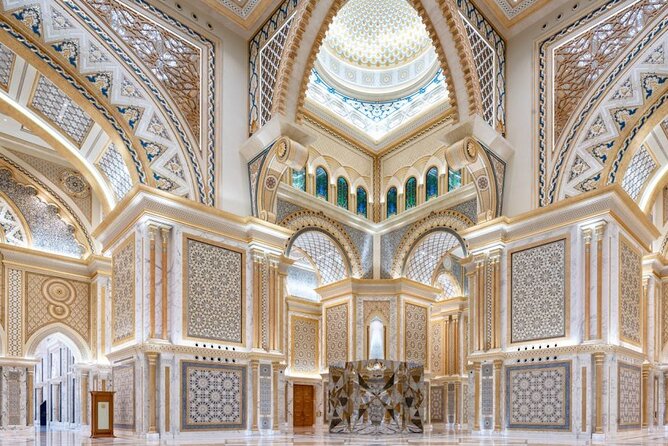 Qasr Al Watan Abu Dhabi - Guidelines for Infants and Respectful Clothing