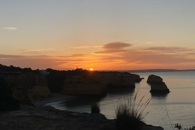 Qigong Experience at Marinha Beach Cliffs Sunrise or Sunset - Exploring the Itinerary in Detail