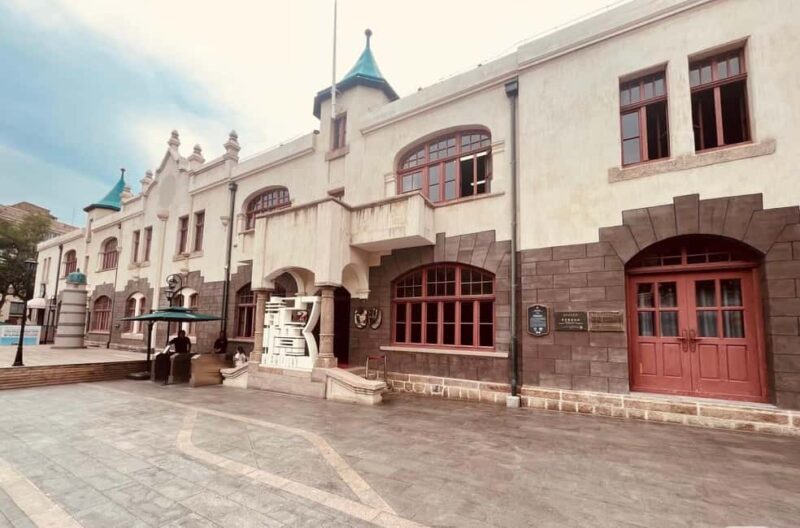 Qingdao: Badaguan Scenic Area Guided Walking Tour - Good To Know