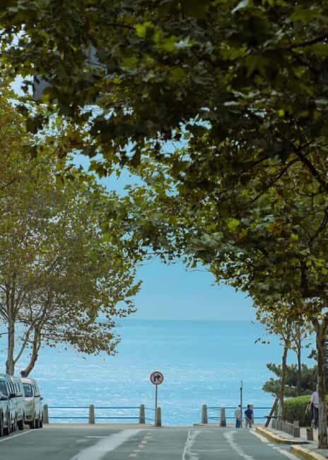 Qingdao: Badaguan Scenic Area Guided Walking Tour - Cultural and Historic Insights at Key Sites