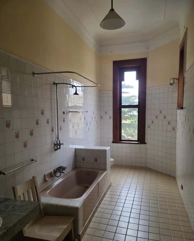 Qingdao Essence: Governor Mansion, Beer Museum & Handicrafts - Good To Know