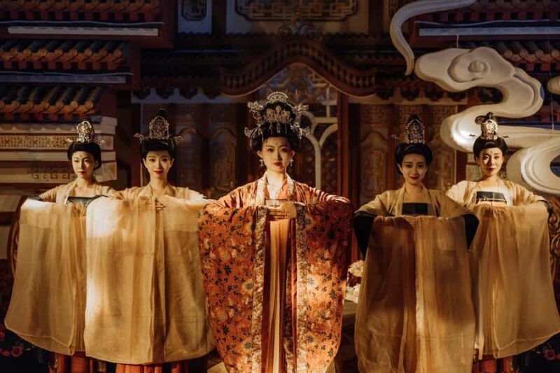 Qingdao: Guanfu Banquet - Dressing Up: Hanfu Makeover Optional and Fun