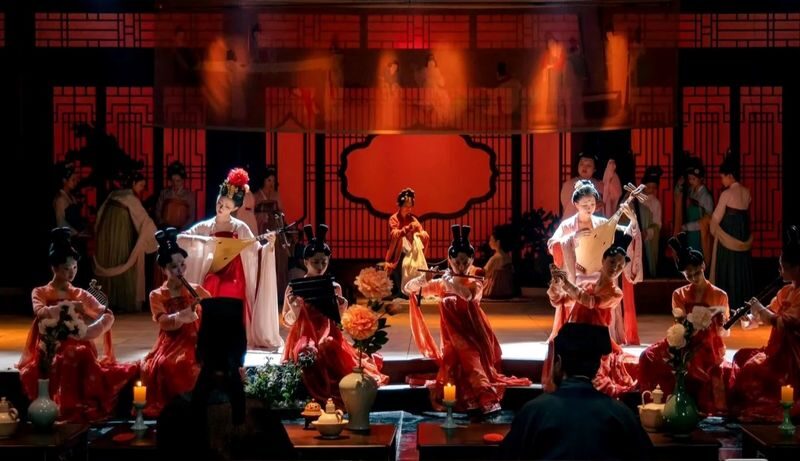 Qingdao Lanqi Banquet Fu - Immersive Imperial Feast Experience (A Fusion of Cuisine and Culture + Visual Delight + Chinese-Style Performance + Optional Costume & Makeup Experience) - Costume and makeup: the most participatory option