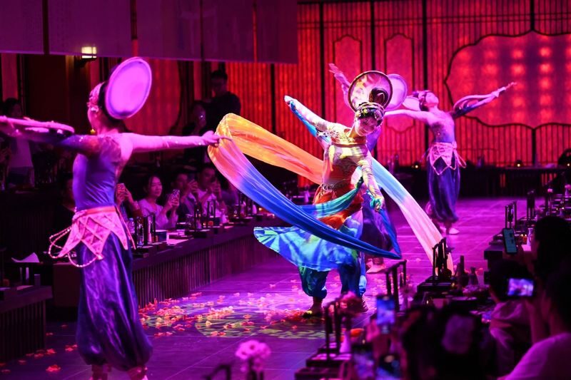 Qingdao Lanqi Banquet Fu - Immersive Imperial Feast Experience (A Fusion of Cuisine and Culture + Visual Delight + Chinese-Style Performance + Optional Costume & Makeup Experience) - Should you book it?