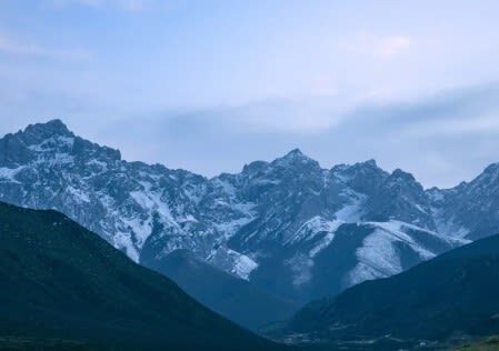 Qinghai-Gansu Loop | 9-Day Silk Road (Round Trip from Lanzhou) - Day 2: Wushaoling and Zhangye’s Danxia hills