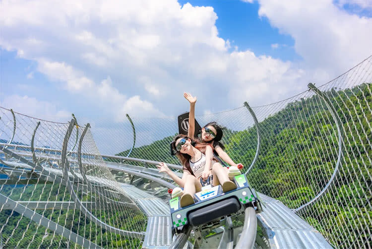 Qingyuan Gulong Gorge Private Day Tour (from Guangzhou/Shenzhen) - The glass skywalk over Yuntian Boba’s waterfalls
