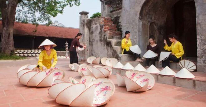 Quang Phu Cau Incense /Hat Village With Train Street 1/2 Day - What to Bring