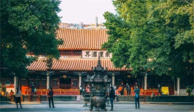 Quanzhou: Xunpu Village, Kaiyuan Temple and West Street Trip - Historical Stop at Luoyang Bridge