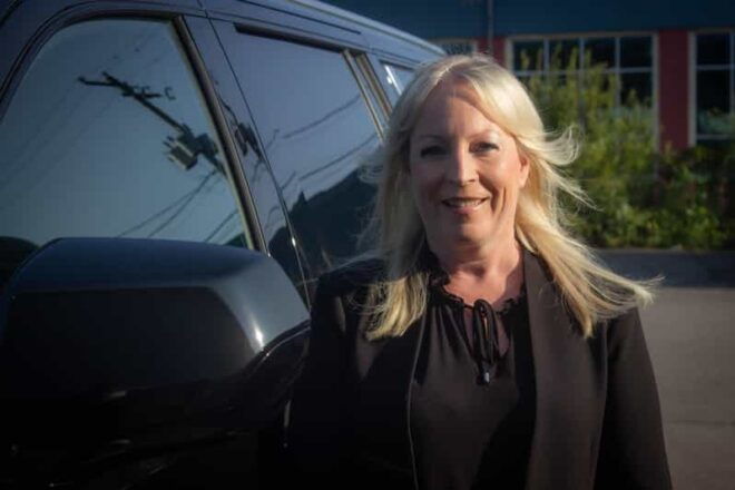 Quebec Airport (Yqb) to Downtown Private Transfer - Vehicle and Service Features