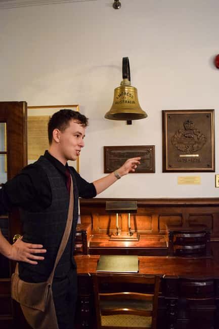 Quebec City : Guided Tour & Gin at the Quebec Garrison Club - Good To Know