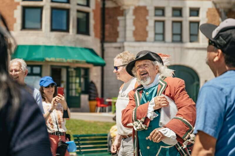 Quebec City: Guided Tour of Fairmont Le Château Frontenac - Good To Know