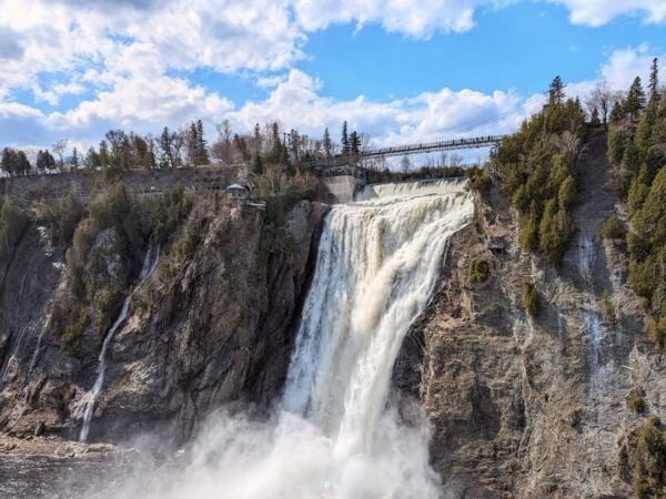 Quebec City: Montmorency Falls Guided Tour and Cable Car - Getting to Montmorency Falls