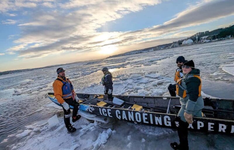 Quebec City: Sunset Ice Canoe Experience with Sauna - Who Should Consider This Experience?