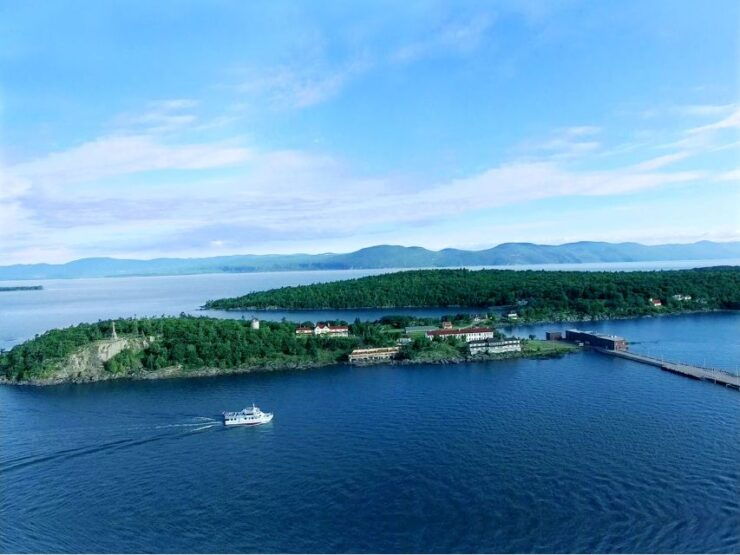 Quebec: Grosse Île & Irish Immigrant Memorial Cruise & Tour - Booking Details
