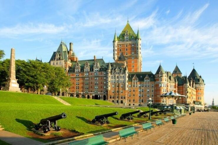 Quebec: Old Town Private Walking Tour With A Local Guide - Itinerary Highlights